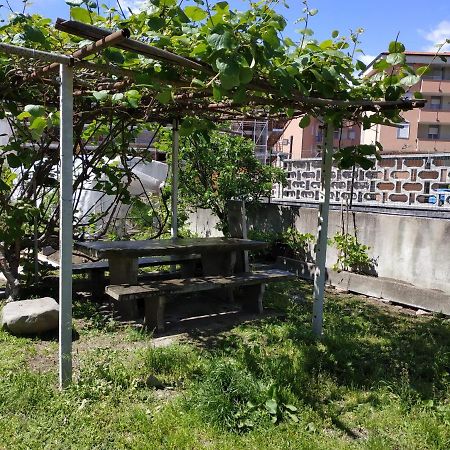 Casa Marina Appartement Verbania Buitenkant foto