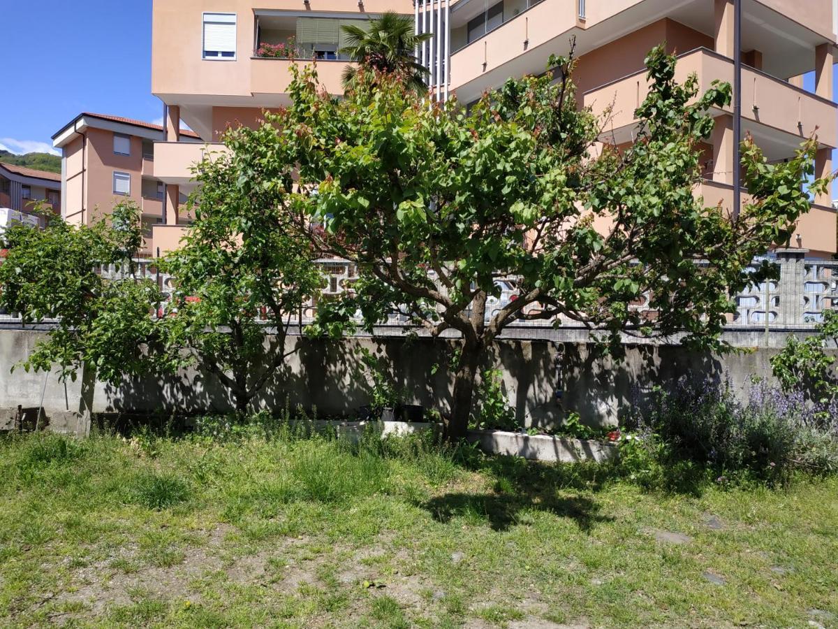Casa Marina Appartement Verbania Buitenkant foto