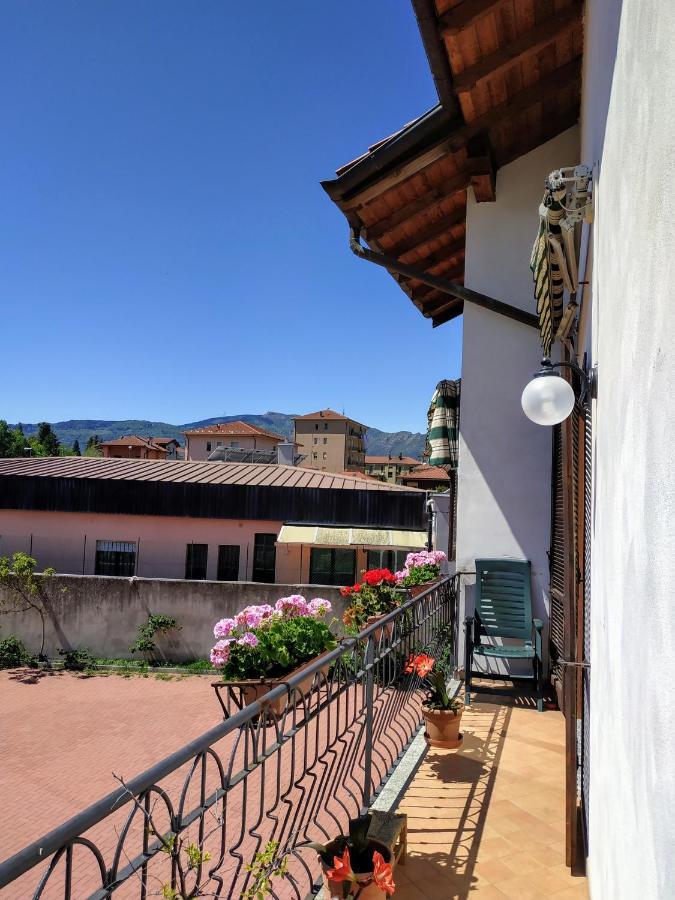 Casa Marina Appartement Verbania Buitenkant foto